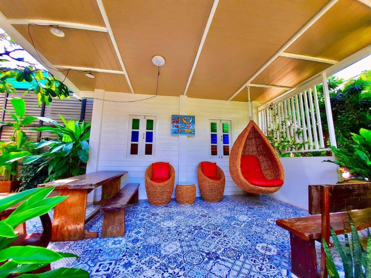 Koh Larn Riviera Hotel Buitenkant foto