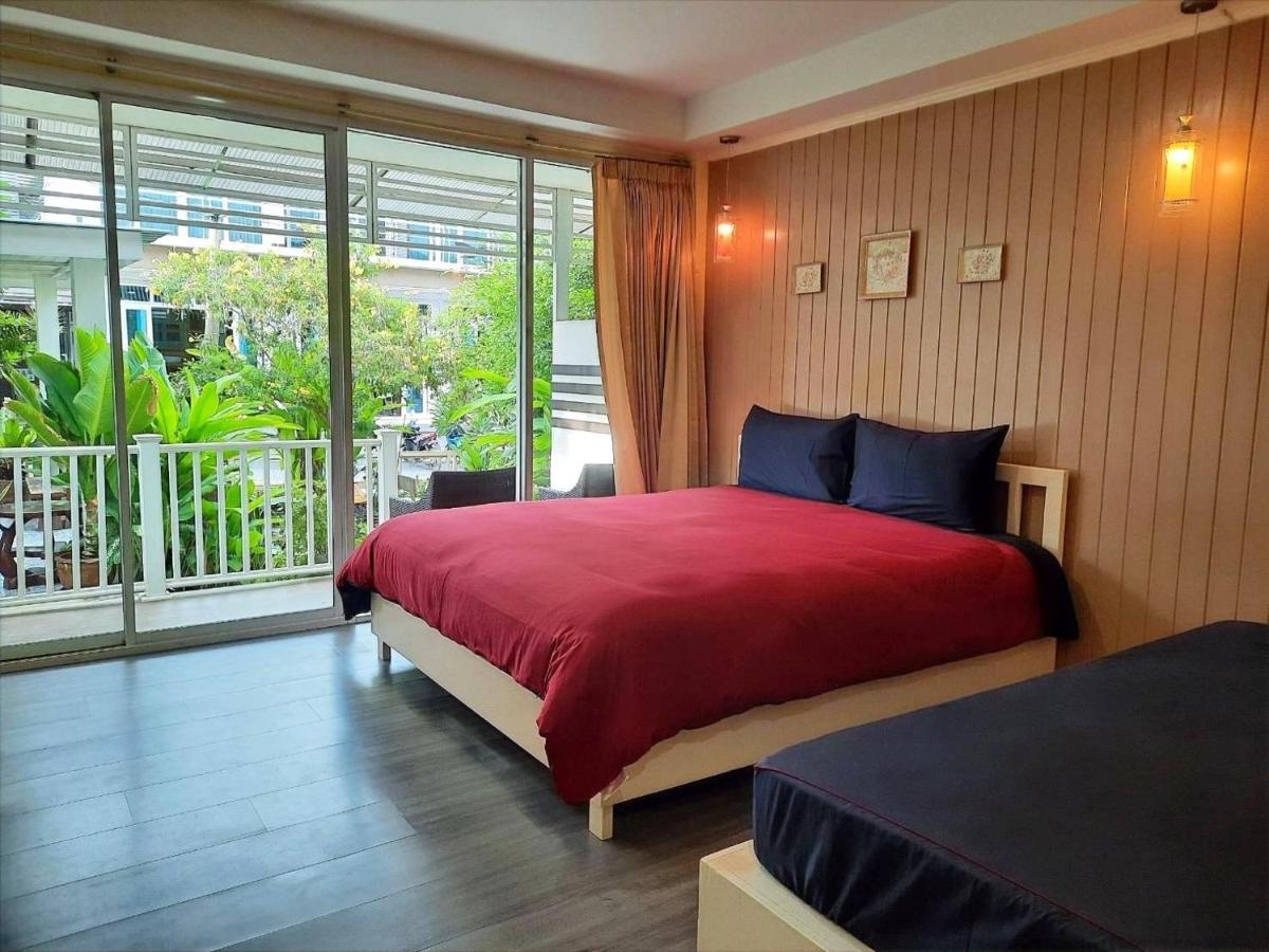 Koh Larn Riviera Hotel Buitenkant foto