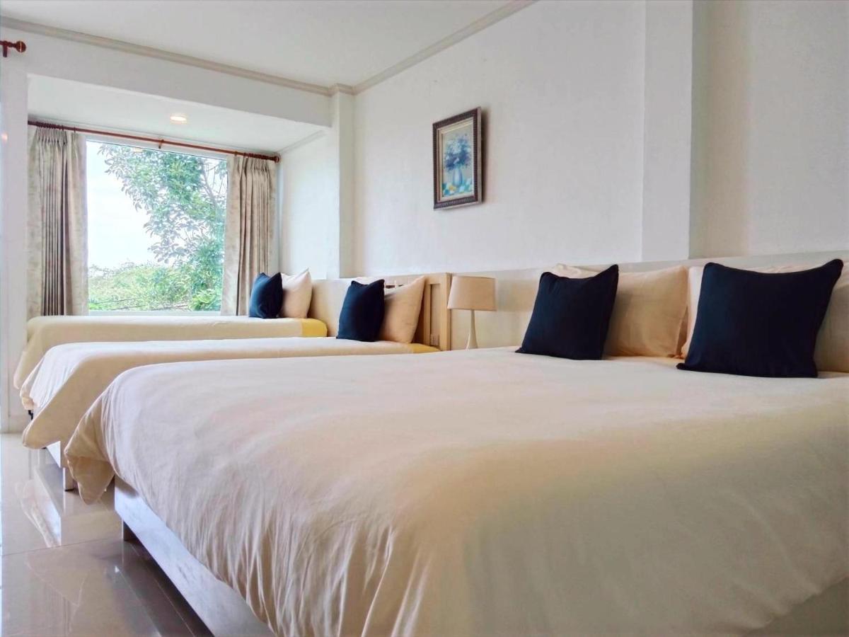 Koh Larn Riviera Hotel Buitenkant foto