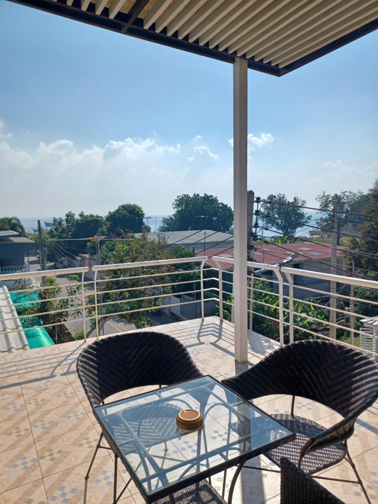 Koh Larn Riviera Hotel Buitenkant foto