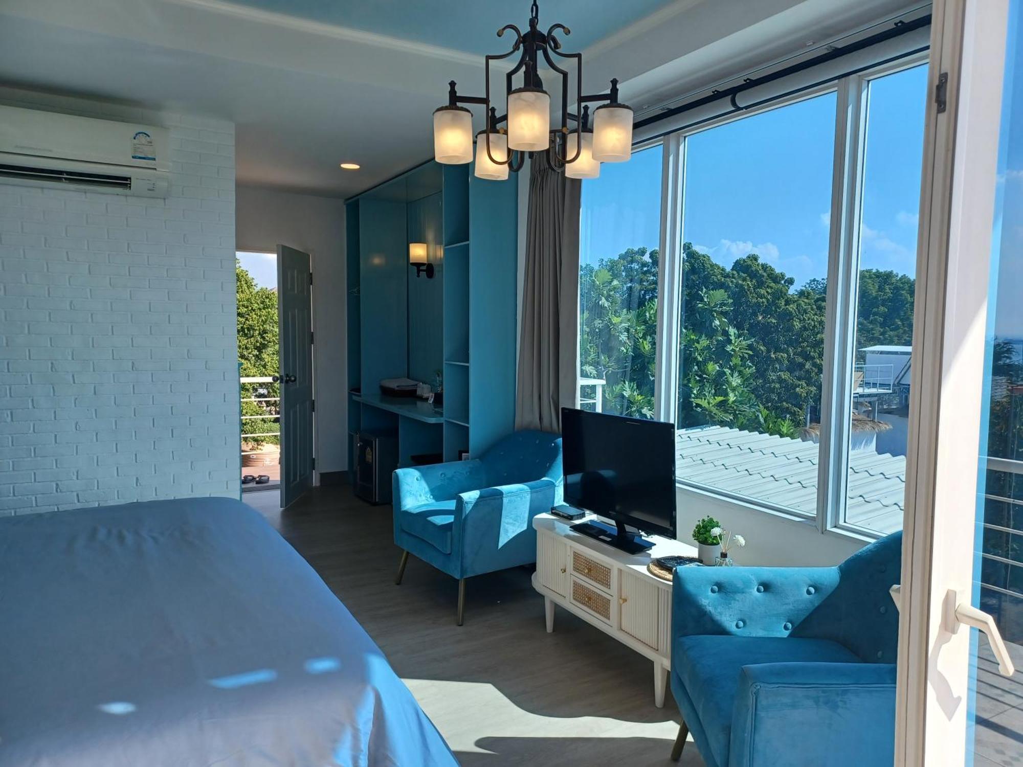 Koh Larn Riviera Hotel Buitenkant foto