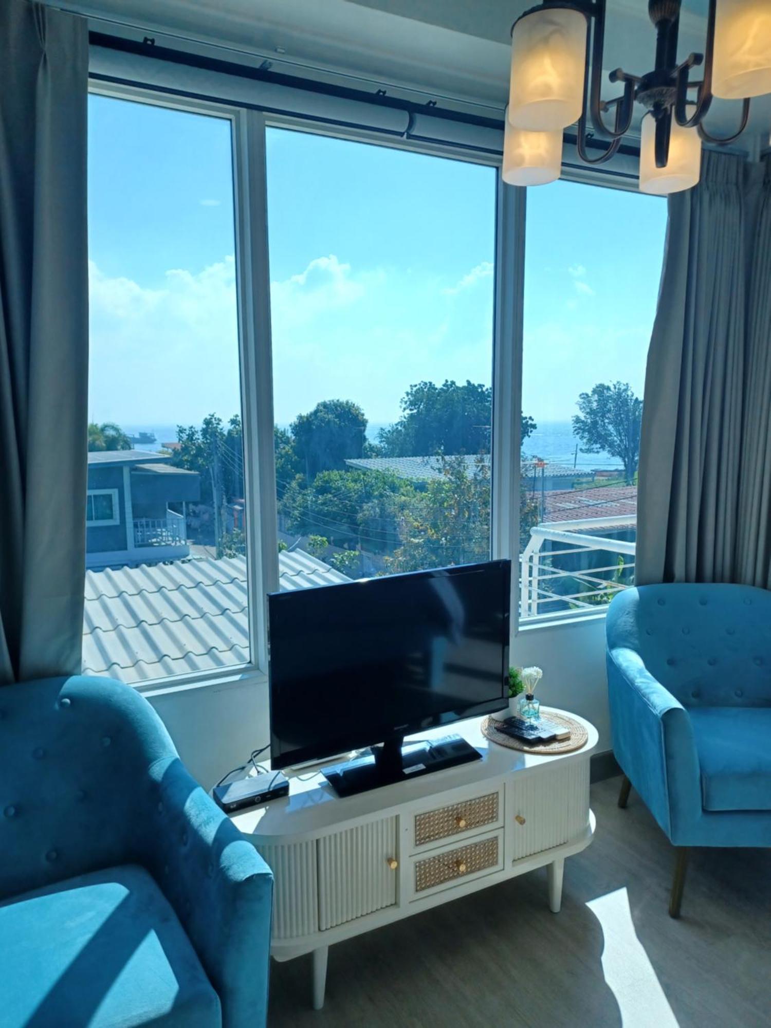 Koh Larn Riviera Hotel Buitenkant foto