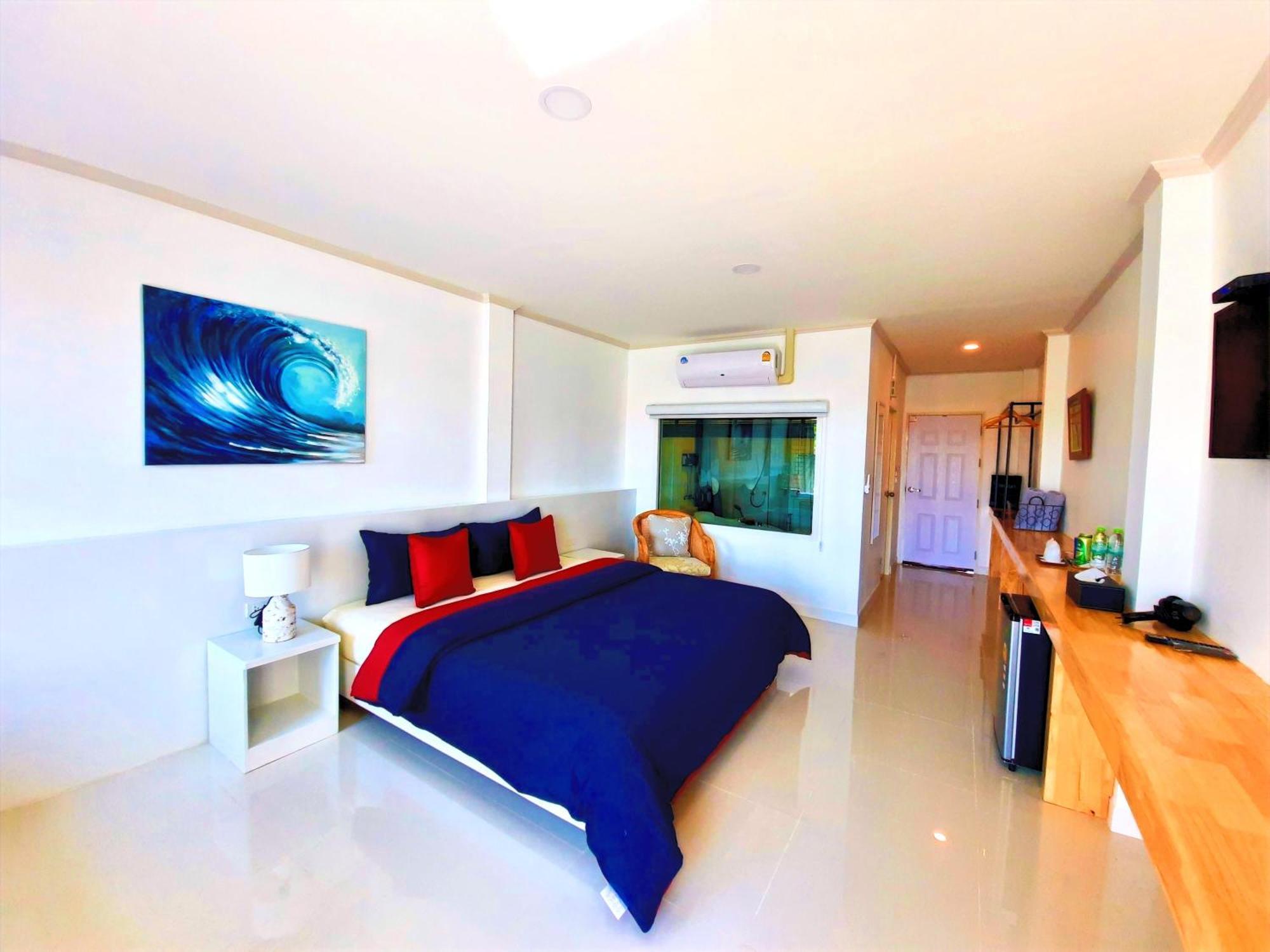Koh Larn Riviera Hotel Buitenkant foto