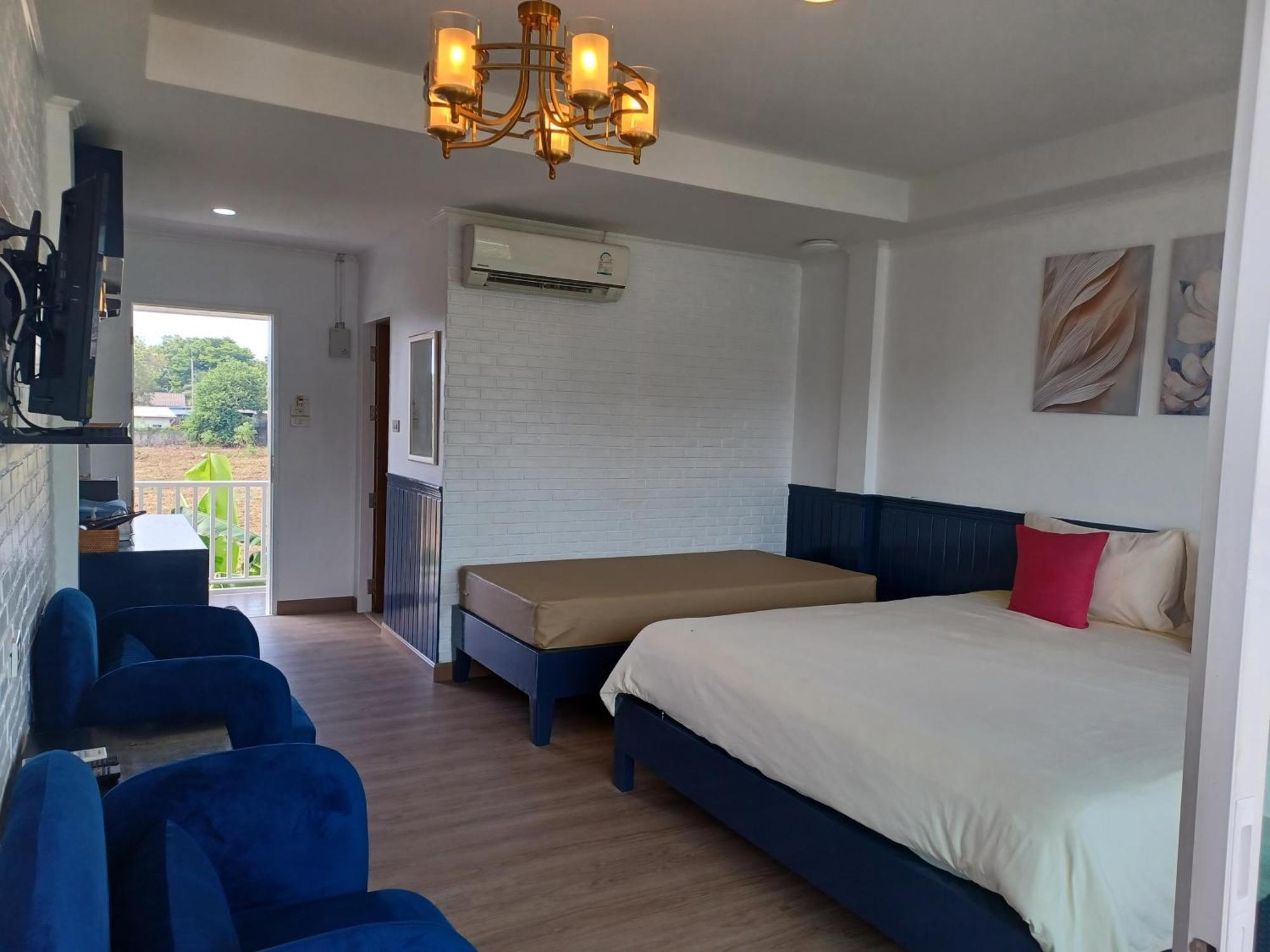 Koh Larn Riviera Hotel Buitenkant foto